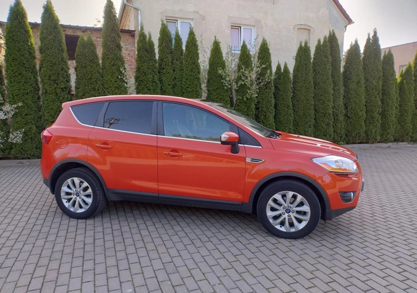 Ford Kuga cena 32700 przebieg: 198606, rok produkcji 2011 z Borne Sulinowo małe 326